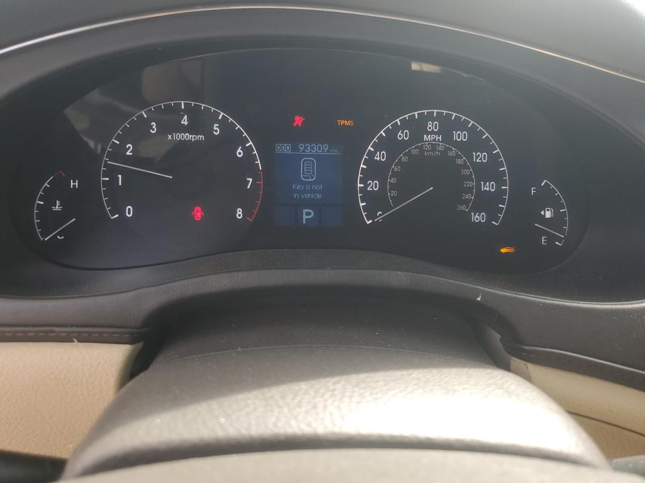 2011 Hyundai Genesis 3.8l White vin: KMHGC4DE9BU115660