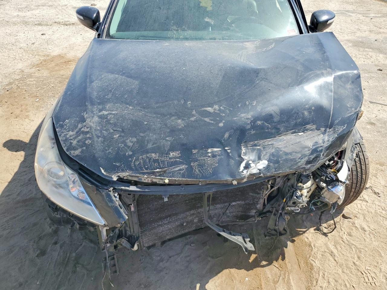 2011 Hyundai Genesis 3.8l Black vin: KMHGC4DE9BU137528