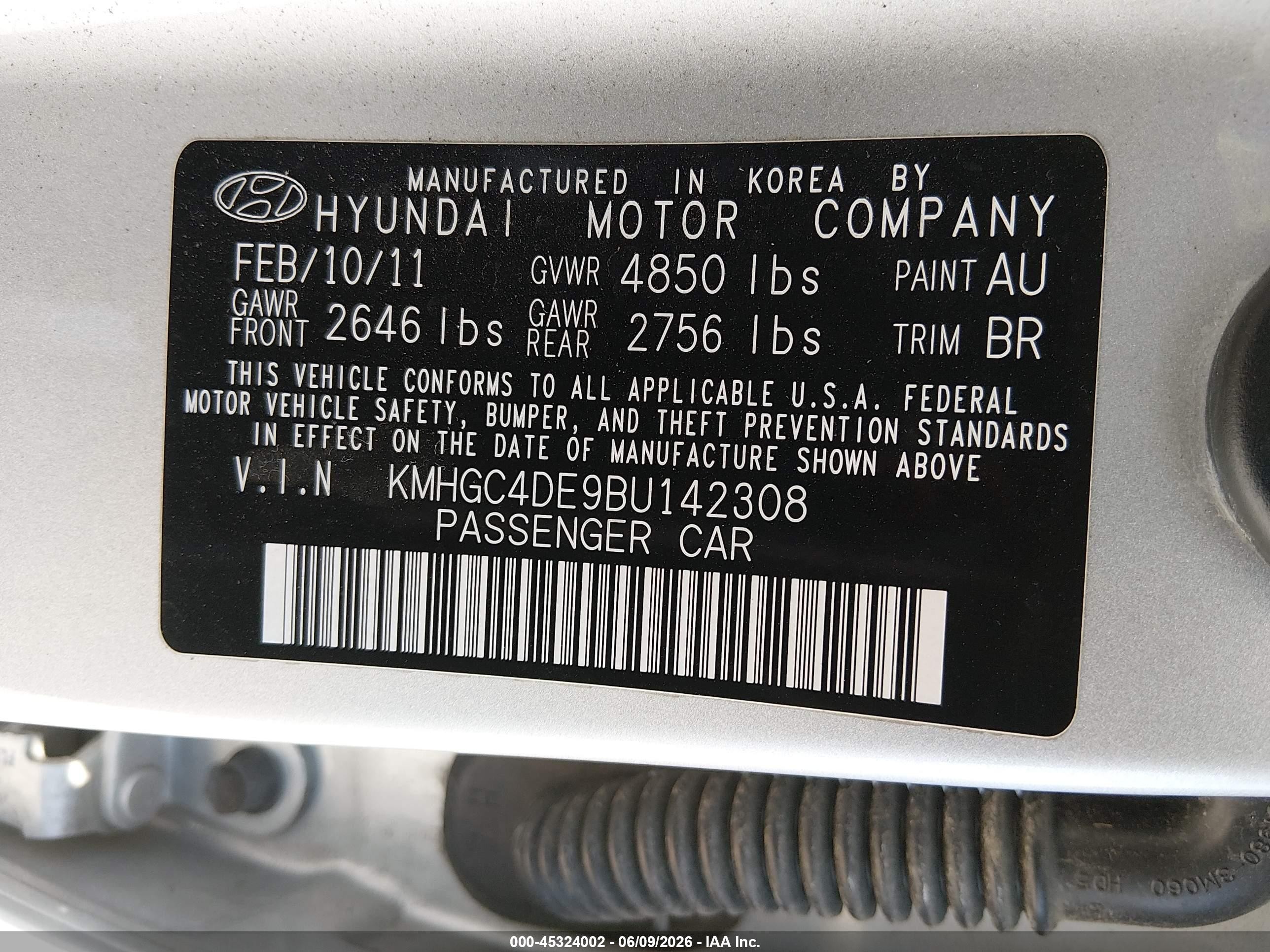 2011 Hyundai Genesis 3.8 Silver vin: KMHGC4DE9BU142308