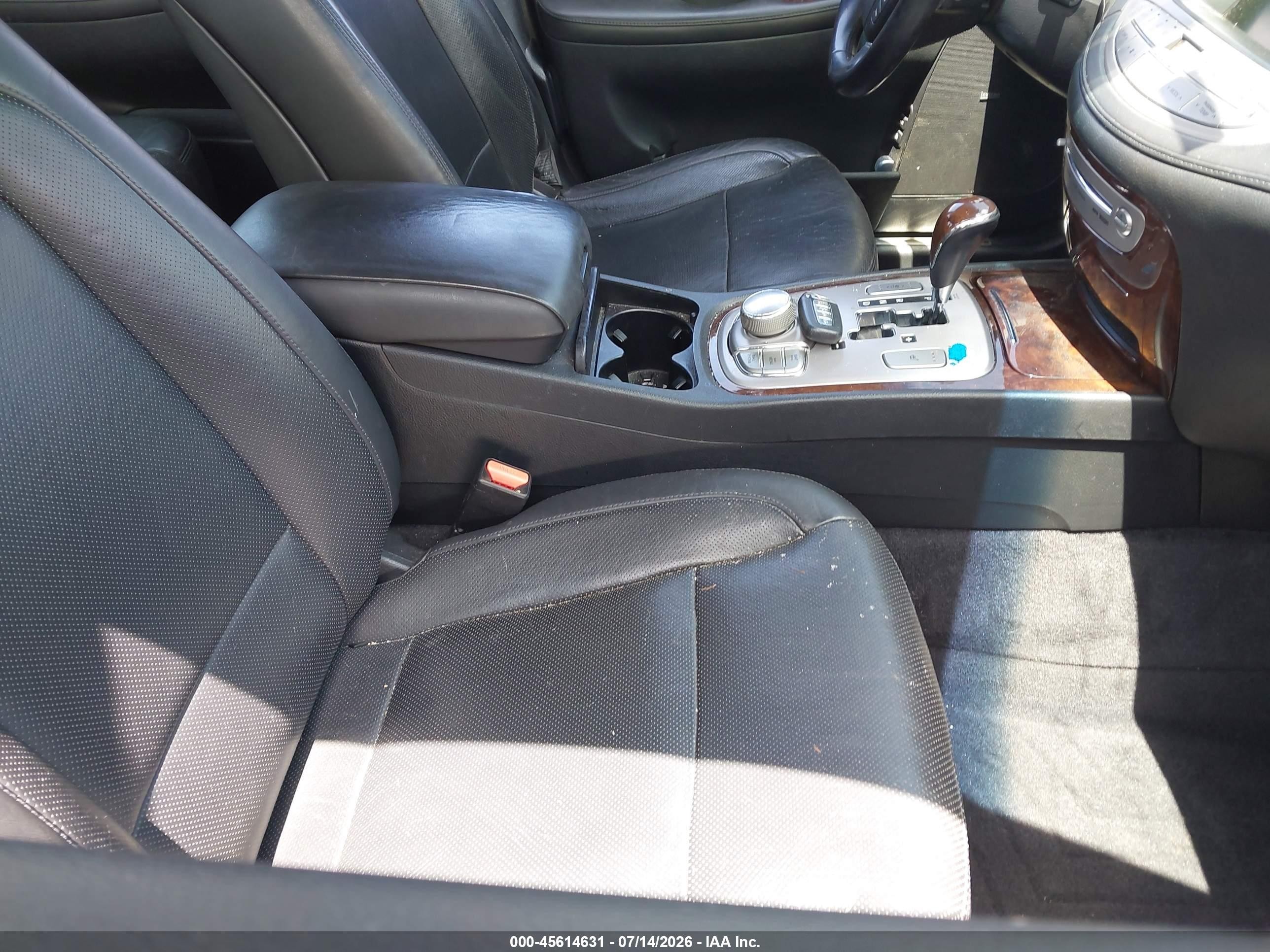 2010 Hyundai Genesis 3.8 Серебряный vin: KMHGC4DEXAU096826