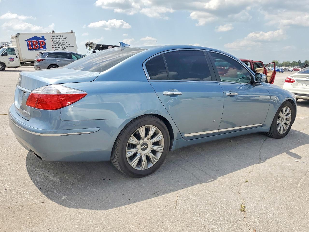 2011 Hyundai Genesis 3.8l Blue vin: KMHGC4DEXBU113965
