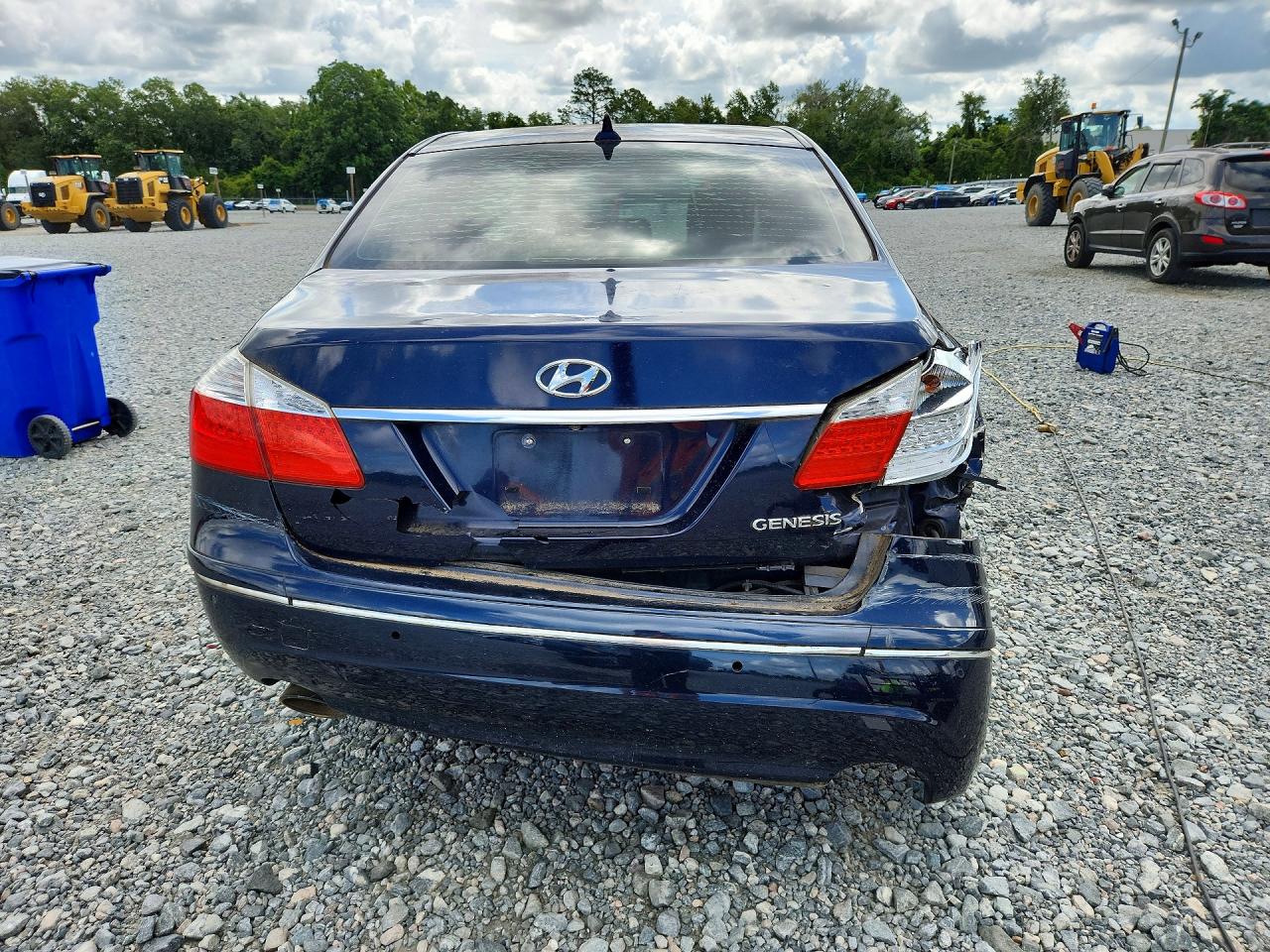 2010 Hyundai Genesis 4.6l Синий vin: KMHGC4DF1AU111075