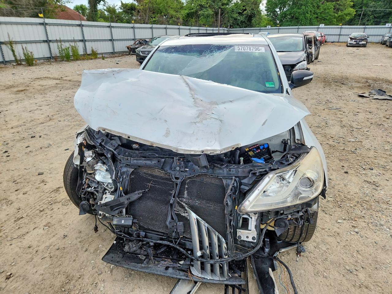 2012 Hyundai Genesis 4.6l White vin: KMHGC4DF1CU155645