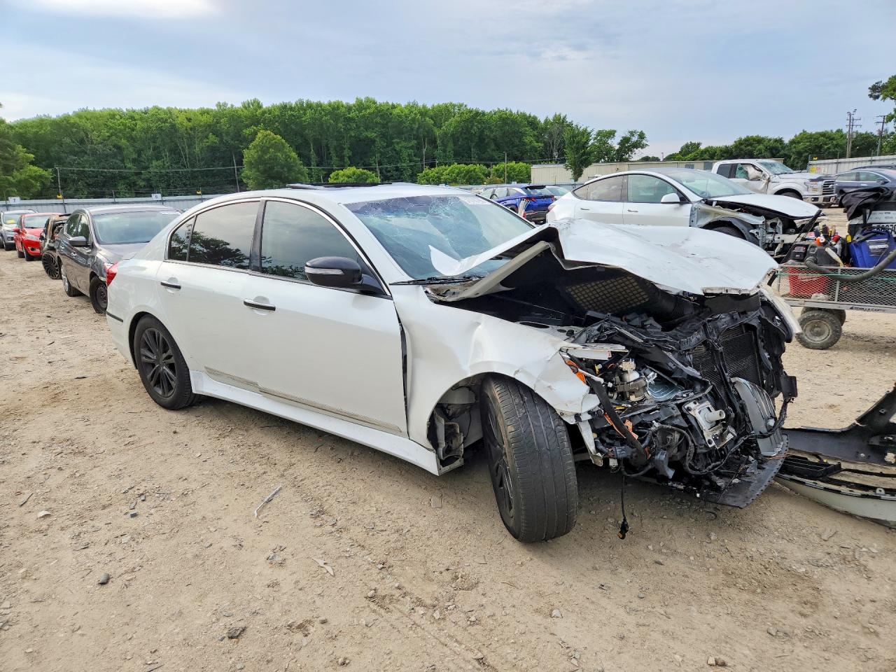 2012 Hyundai Genesis 4.6l White vin: KMHGC4DF1CU155645