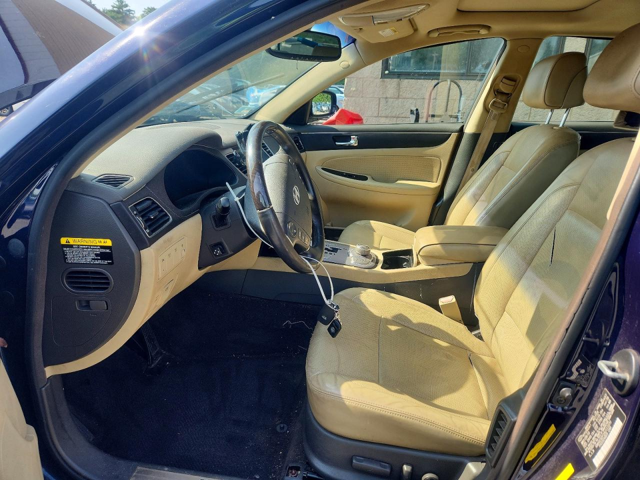 2010 Hyundai Genesis 4.6l Blue vin: KMHGC4DF2AU111070