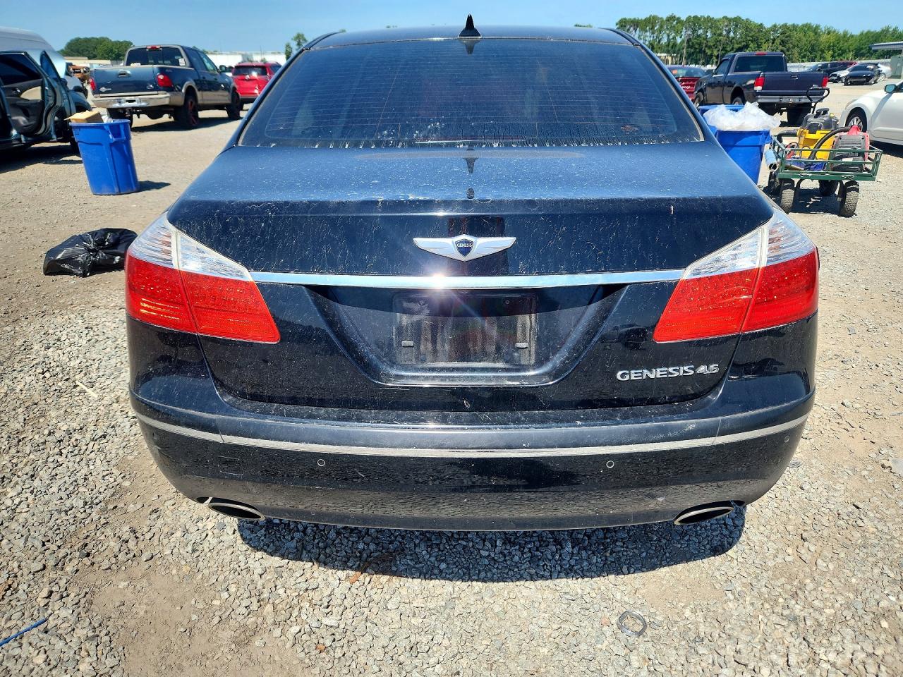 2011 Hyundai Genesis 4.6l Black vin: KMHGC4DF2BU115959