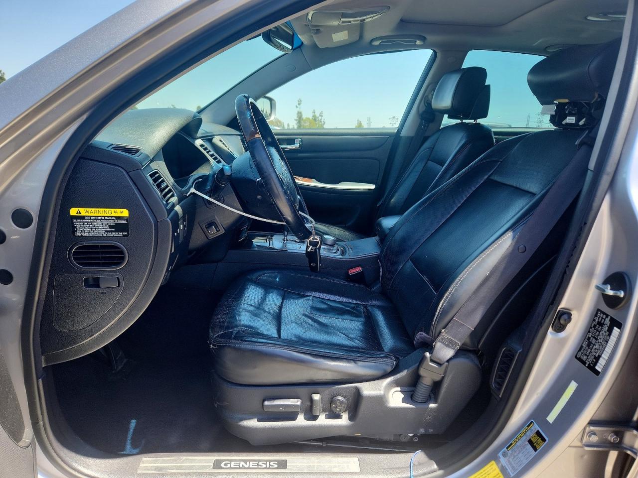 2011 Hyundai Genesis 4.6l Silver vin: KMHGC4DF2BU129795