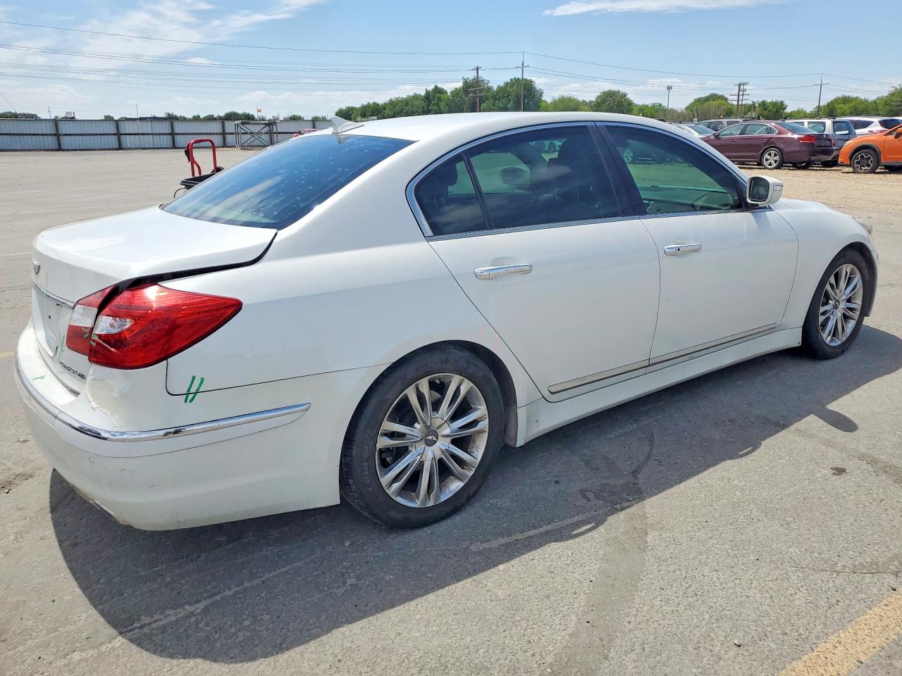 2012 Hyundai Genesis 4.6l V8 Белый vin: KMHGC4DF2CU165472