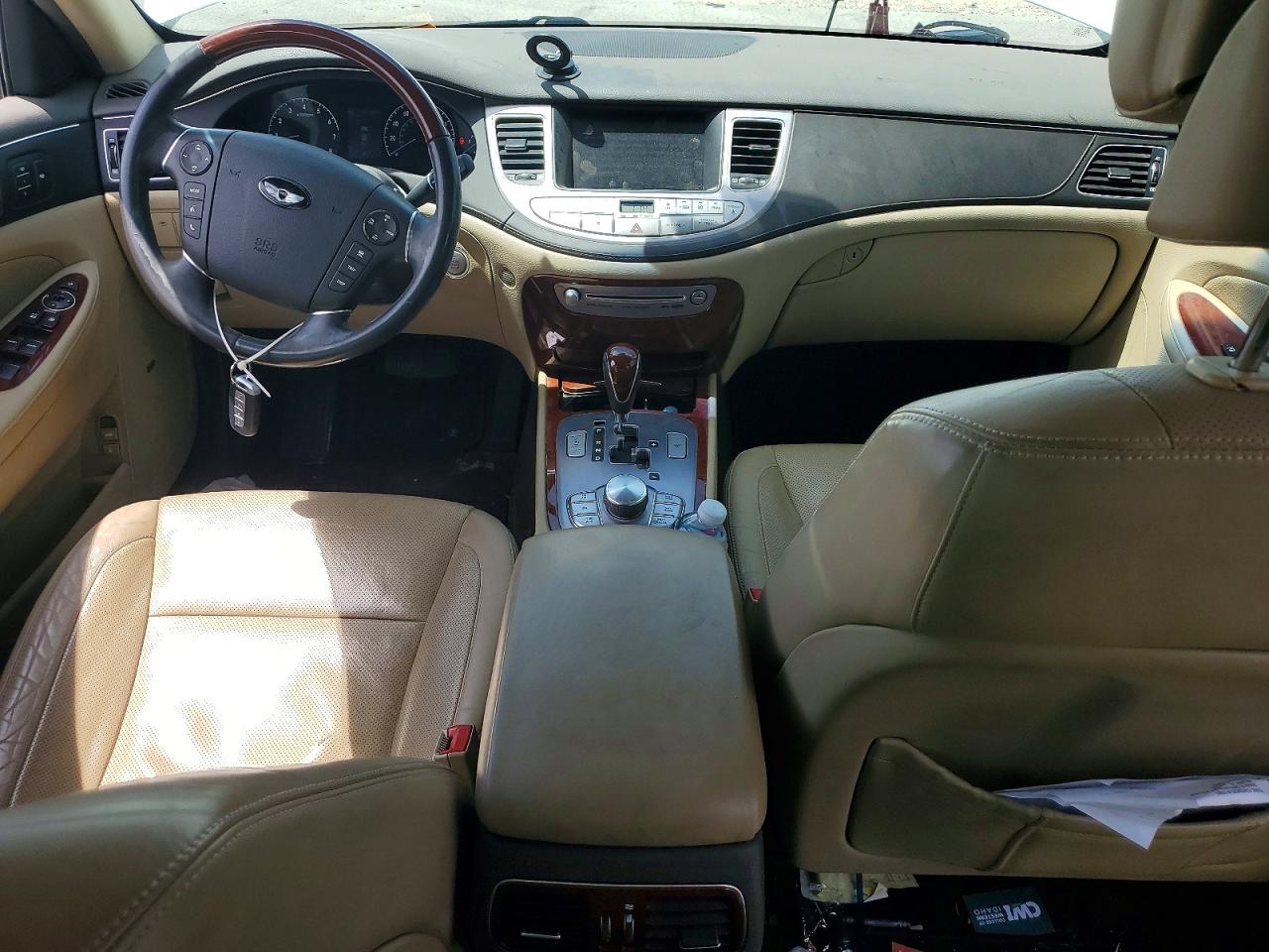 2012 Hyundai Genesis 4.6l V8 Белый vin: KMHGC4DF2CU165472