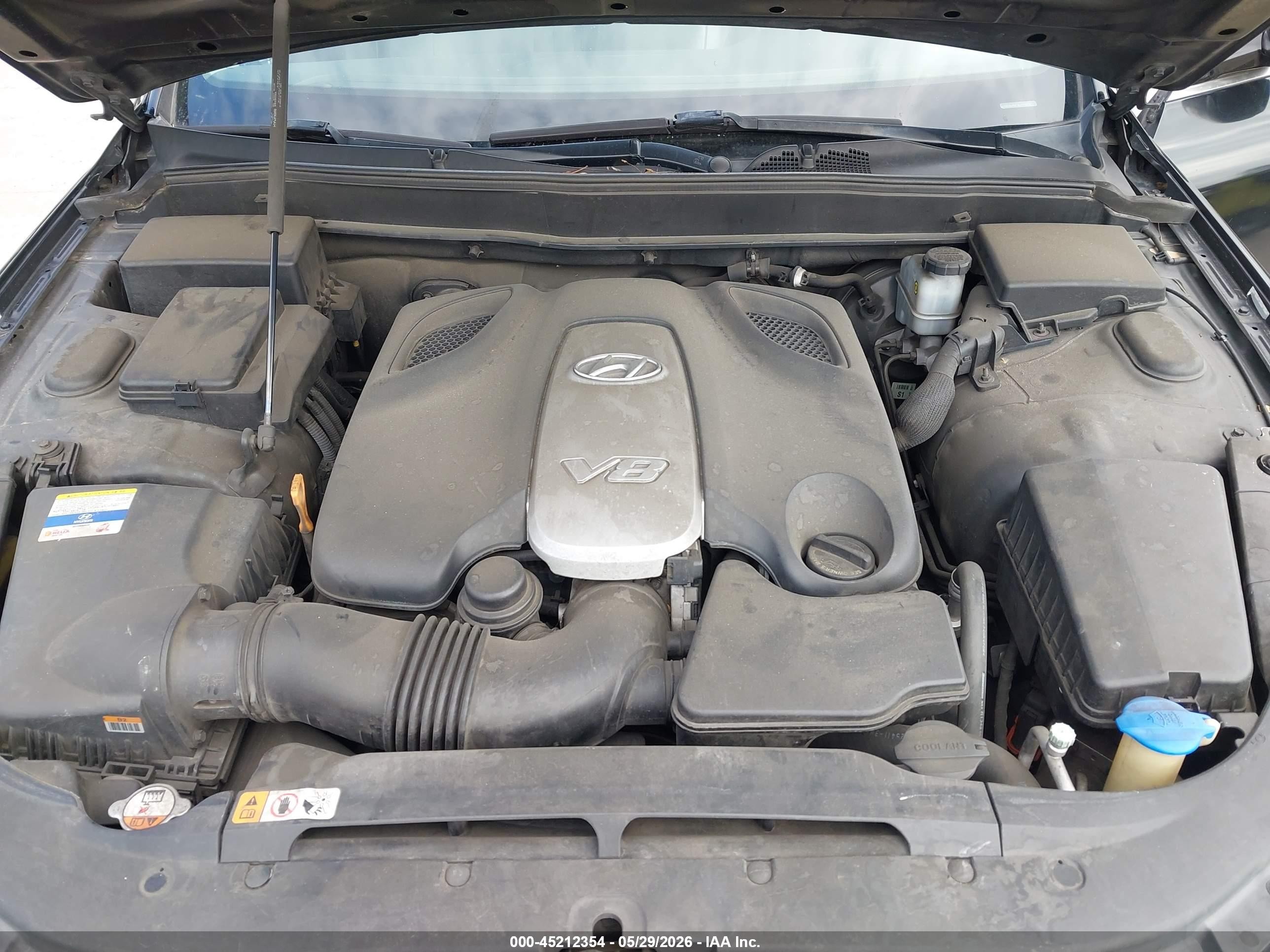 2012 Hyundai Genesis 4.6 Black vin: KMHGC4DF2CU168761