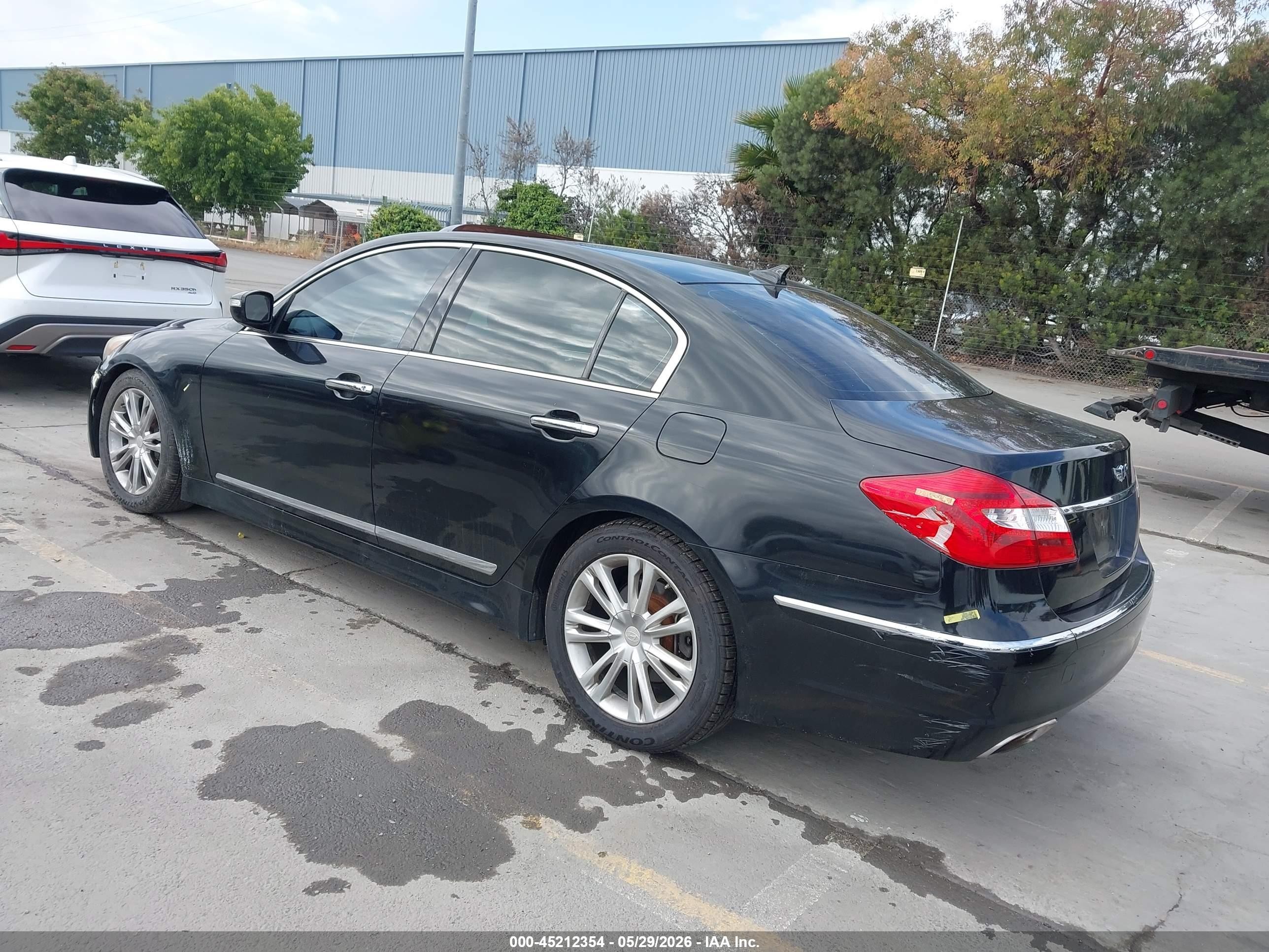 2012 Hyundai Genesis 4.6 Black vin: KMHGC4DF2CU168761