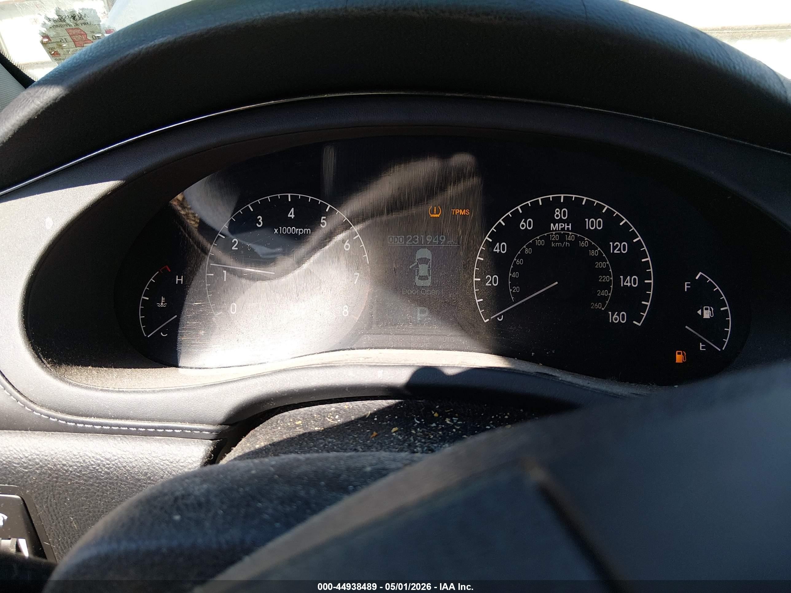 2010 Hyundai Genesis 4.6 Silver vin: KMHGC4DF3AU094103