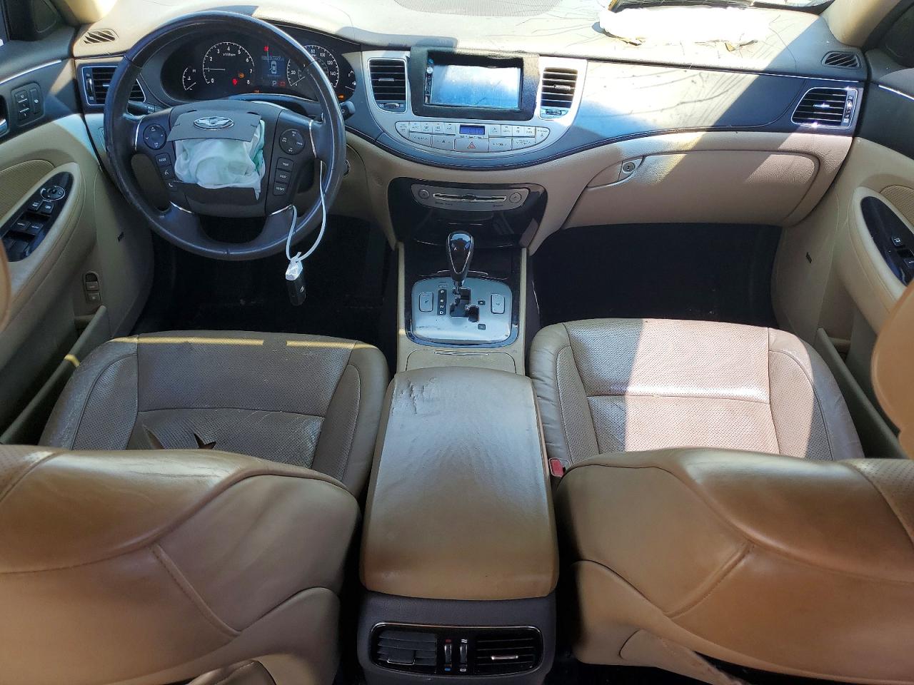 2010 Hyundai Genesis 4.6l Silver vin: KMHGC4DF4AU072921