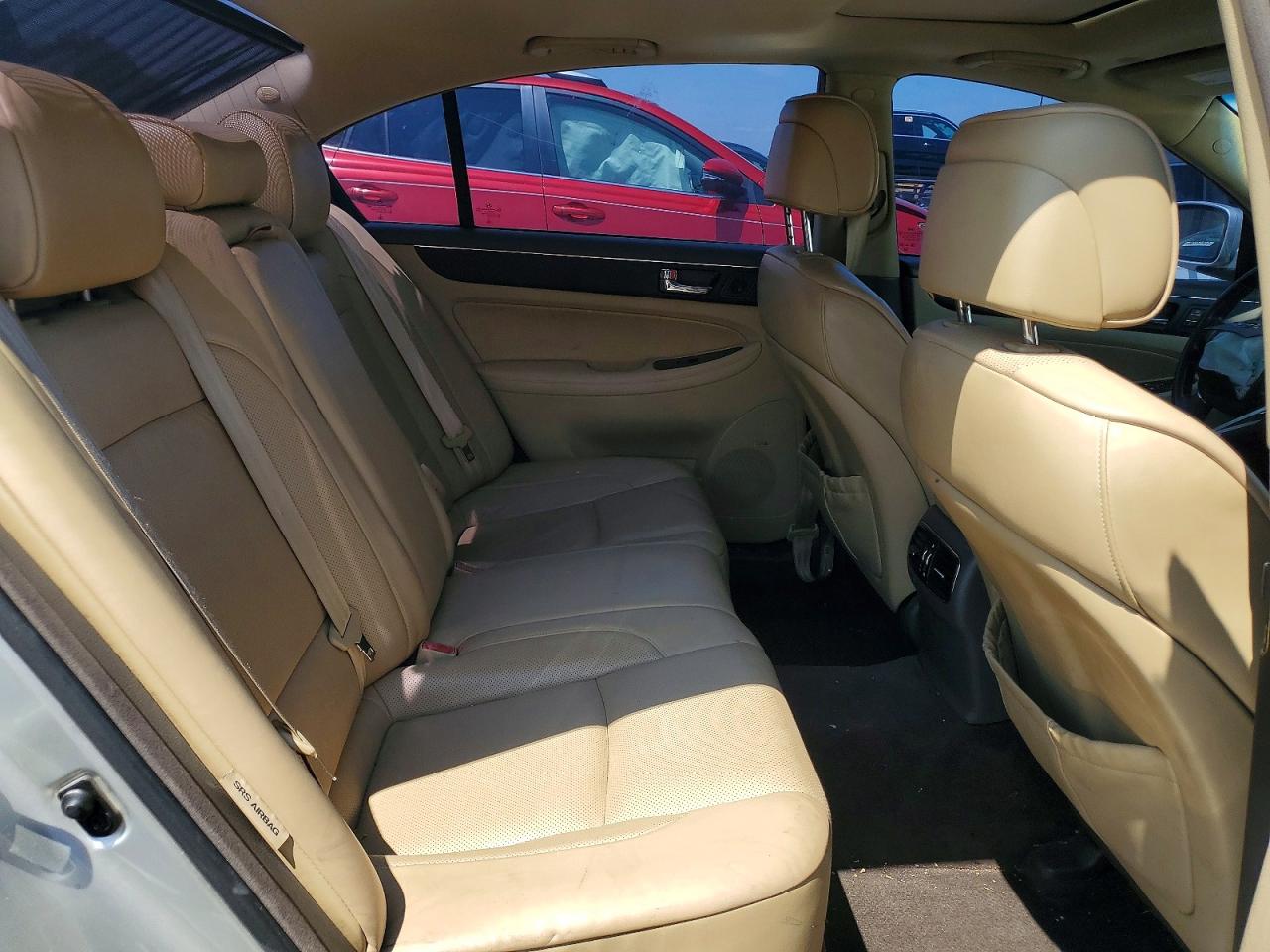 2010 Hyundai Genesis 4.6l Silver vin: KMHGC4DF4AU072921