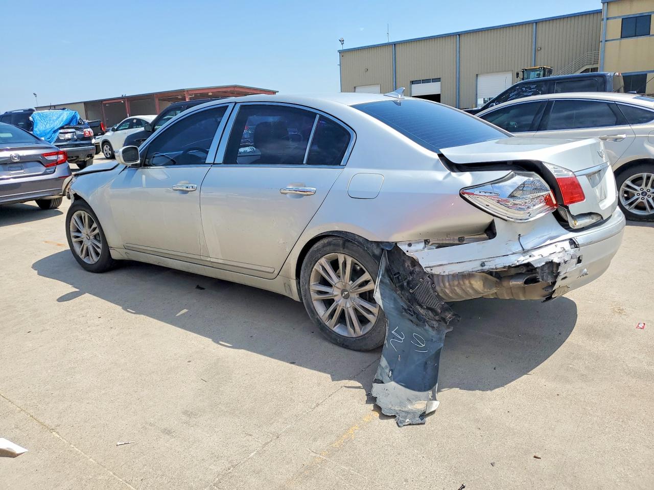 2010 Hyundai Genesis 4.6l Silver vin: KMHGC4DF4AU072921