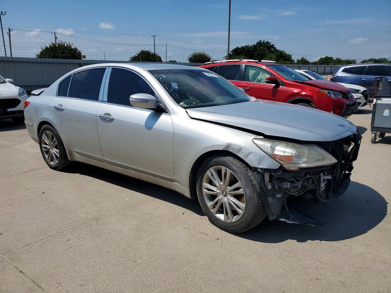 2010 Hyundai Genesis 4.6l Silver vin: KMHGC4DF4AU072921