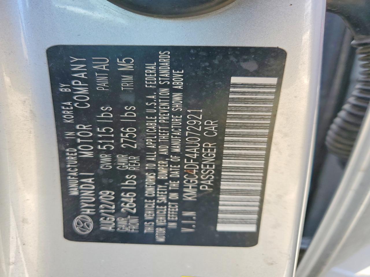2010 Hyundai Genesis 4.6l Silver vin: KMHGC4DF4AU072921