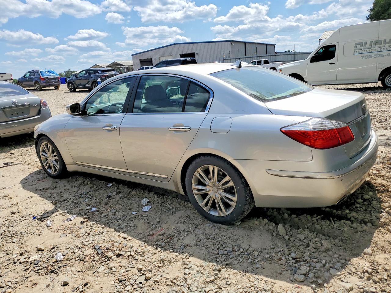 2011 Hyundai Genesis 4.6l Silver vin: KMHGC4DF4BU113839