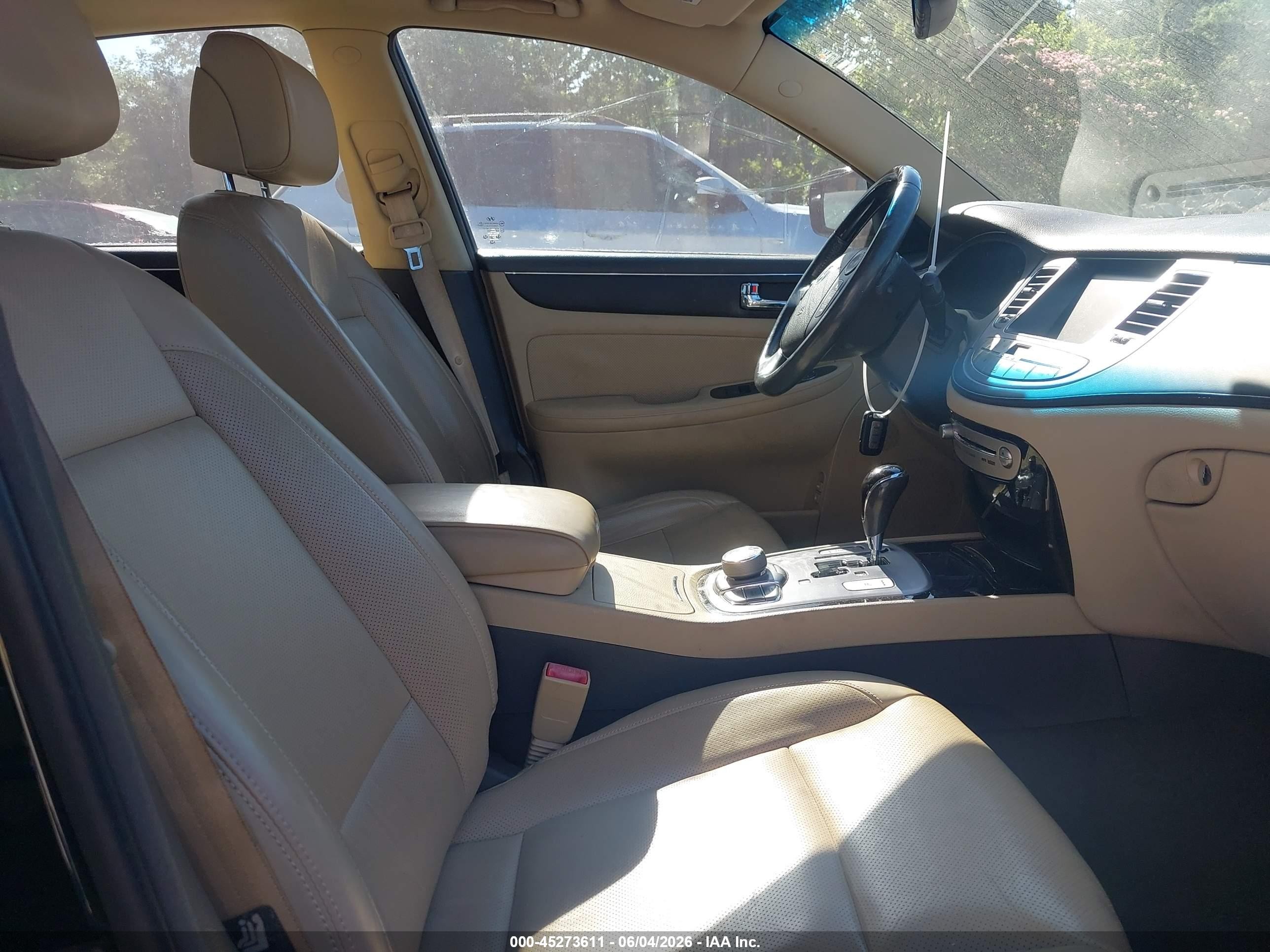2011 Hyundai Genesis 4.6 Black vin: KMHGC4DF4BU125814