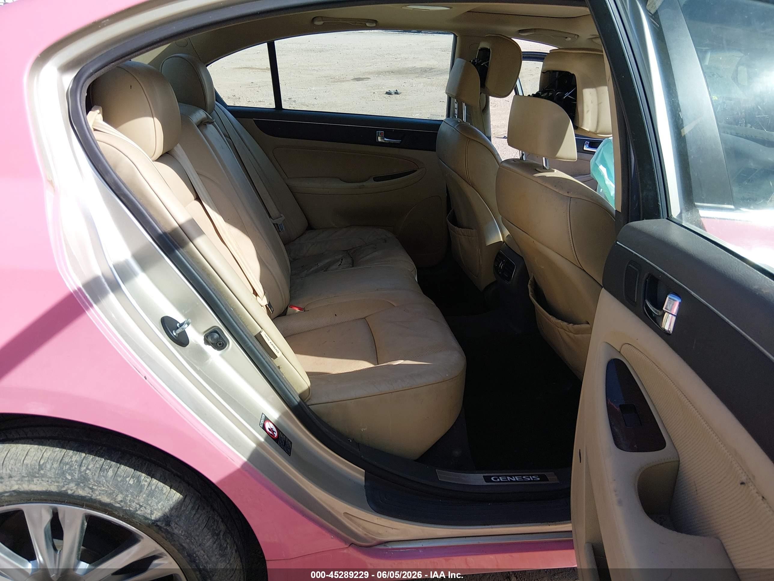 2010 Hyundai Genesis 4.6 Pink vin: KMHGC4DF5AU084205