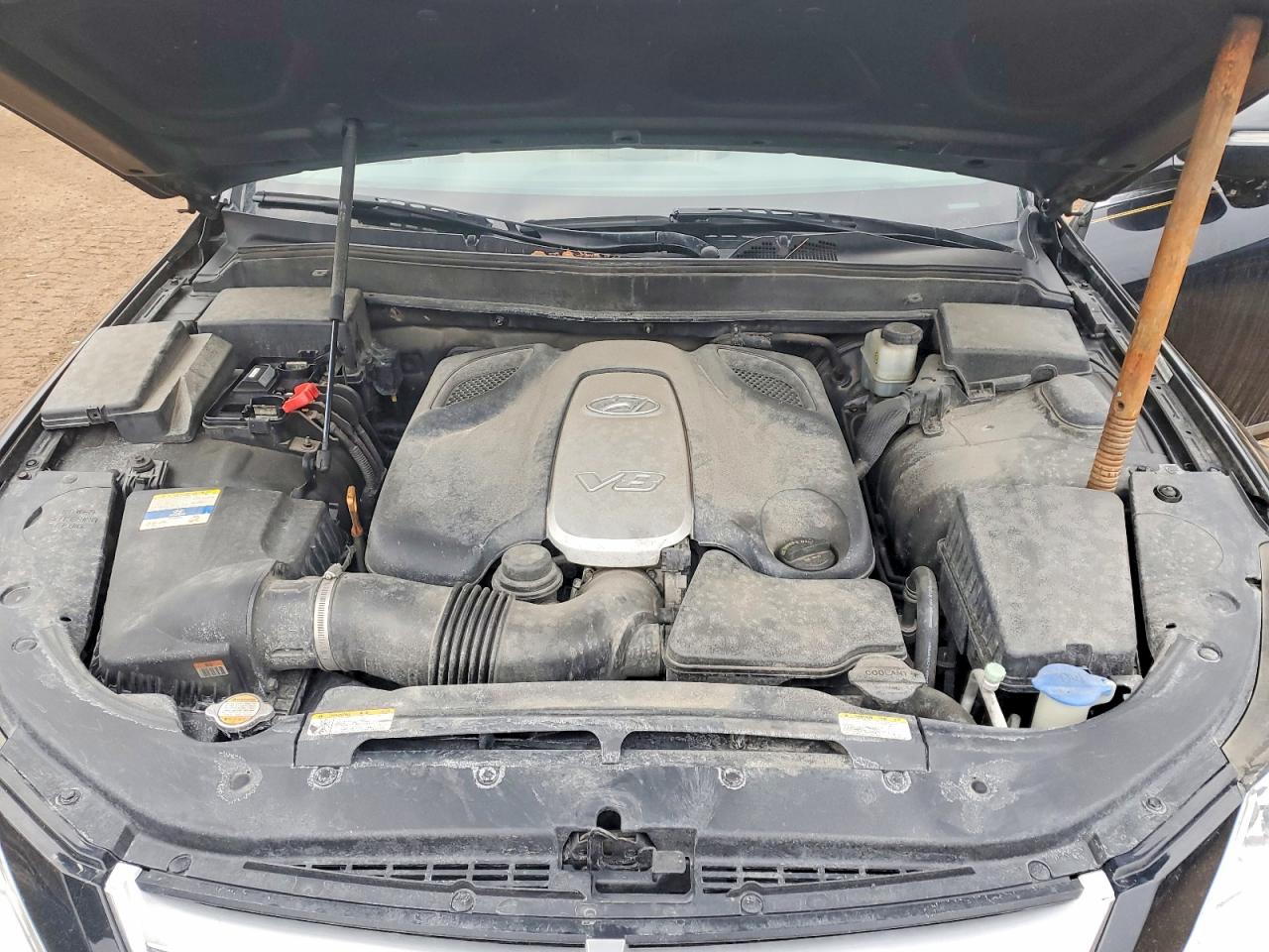2011 Hyundai Genesis 4.6l V8 Black vin: KMHGC4DF5BU114515