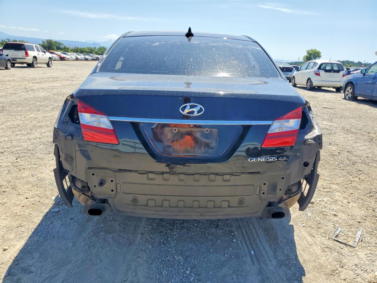 2012 Hyundai Genesis 4.6l Black vin: KMHGC4DF5CU202286