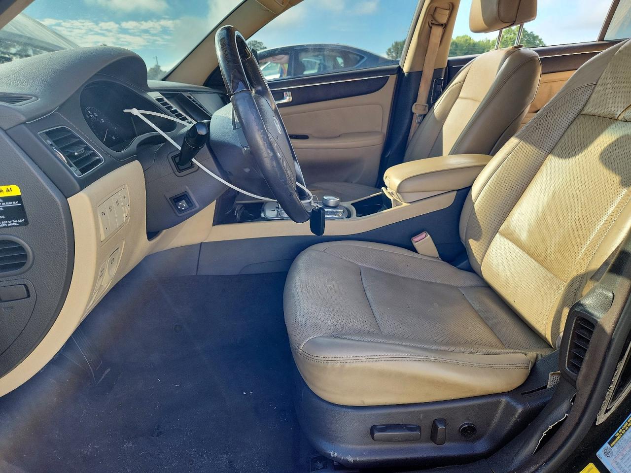 2010 Hyundai Genesis 4.6l Black vin: KMHGC4DF6AU107975