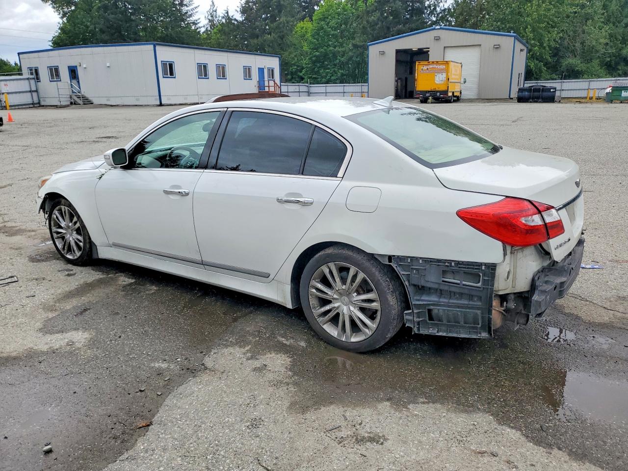 2012 Hyundai Genesis 4.6l White vin: KMHGC4DF6CU158136