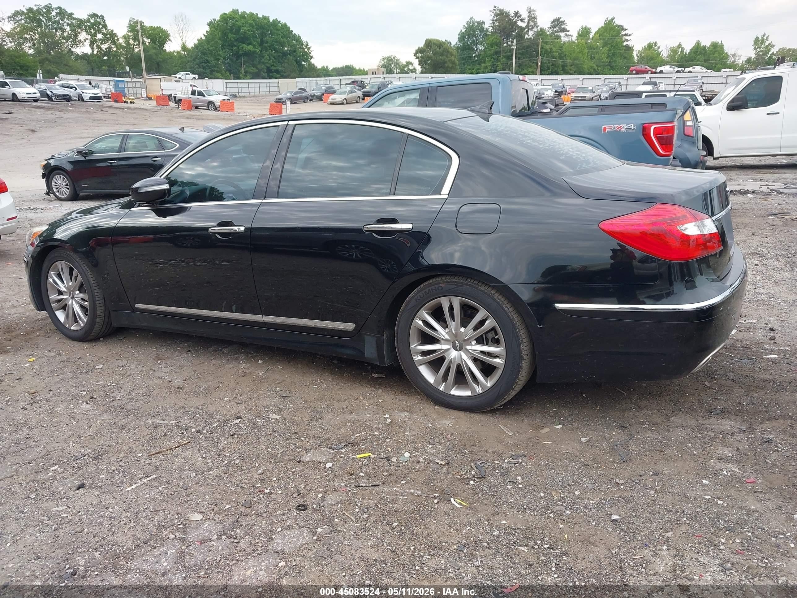 2012 Hyundai Genesis 4.6 Black vin: KMHGC4DF6CU175440