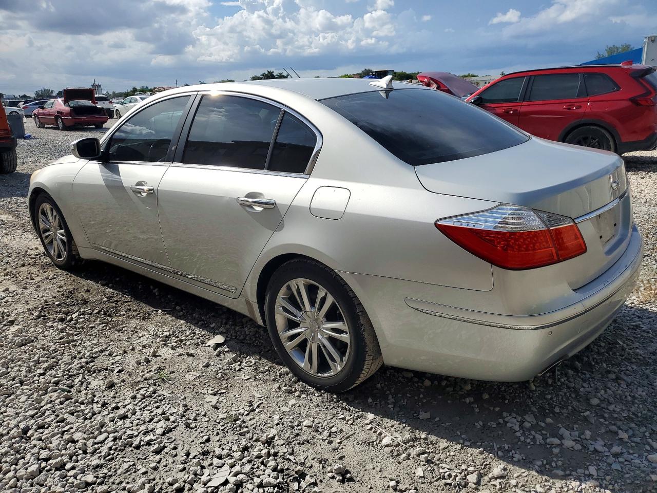 2011 Hyundai Genesis 4.6l Silver vin: KMHGC4DF7BU128965