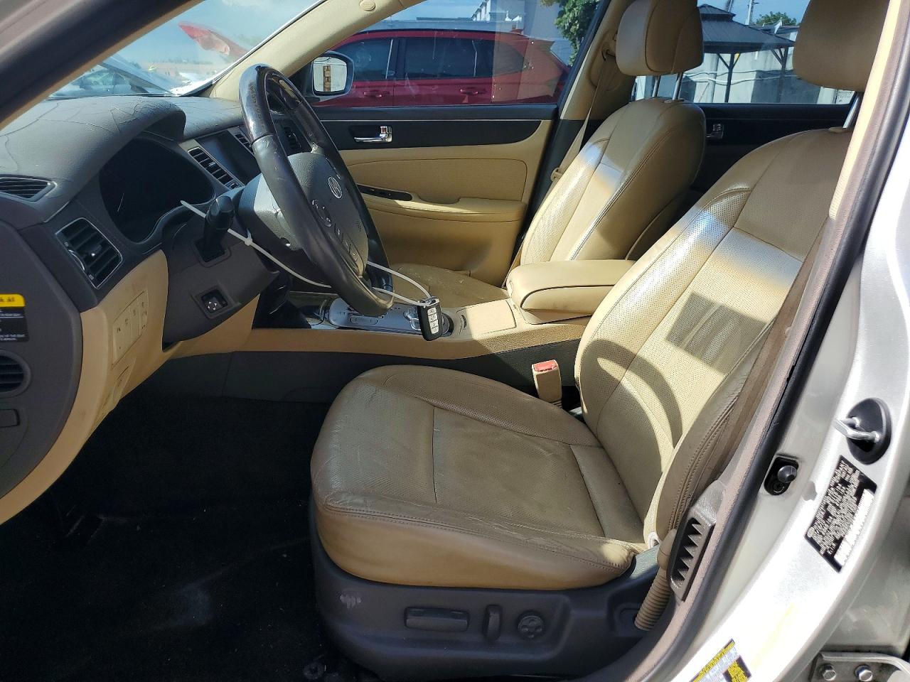 2011 Hyundai Genesis 4.6l Silver vin: KMHGC4DF7BU128965