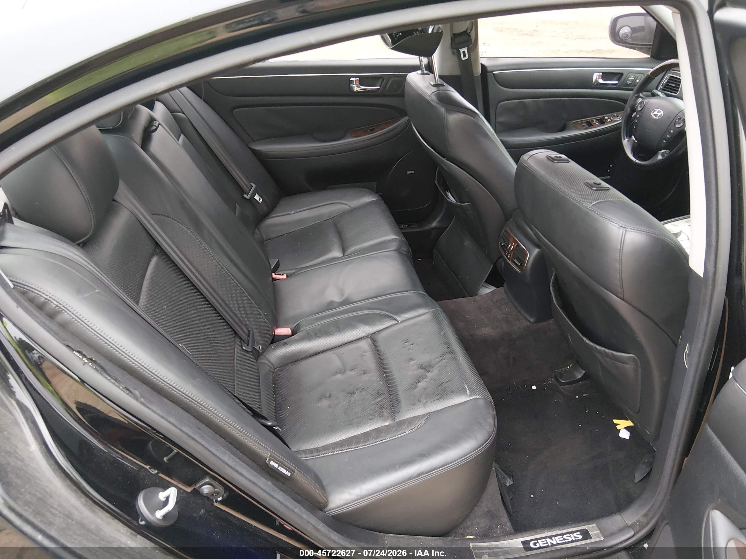 2011 Hyundai Genesis 4.6 Черный vin: KMHGC4DF8BU119515