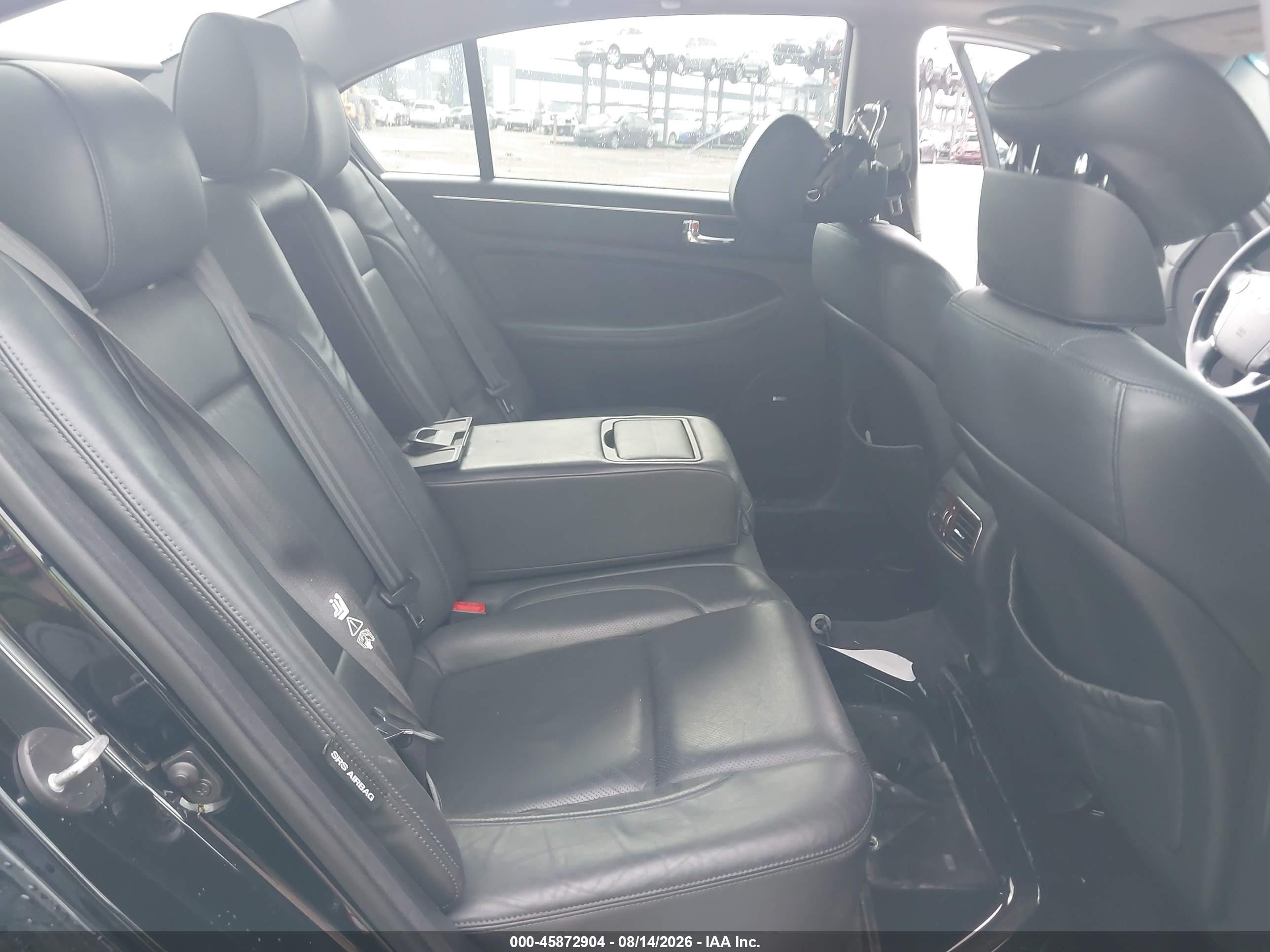 2011 Hyundai Genesis 4.6 Черный vin: KMHGC4DF8BU126514