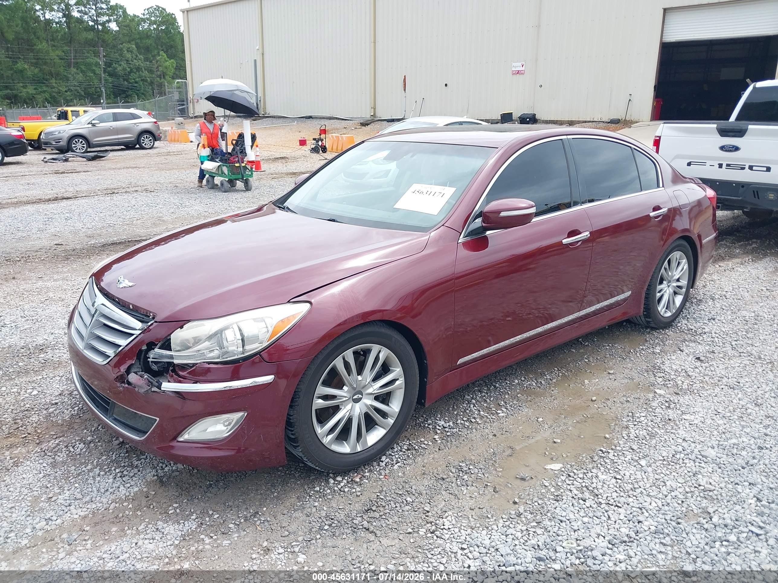 2012 Hyundai Genesis 4.6 Red vin: KMHGC4DF8CU155674