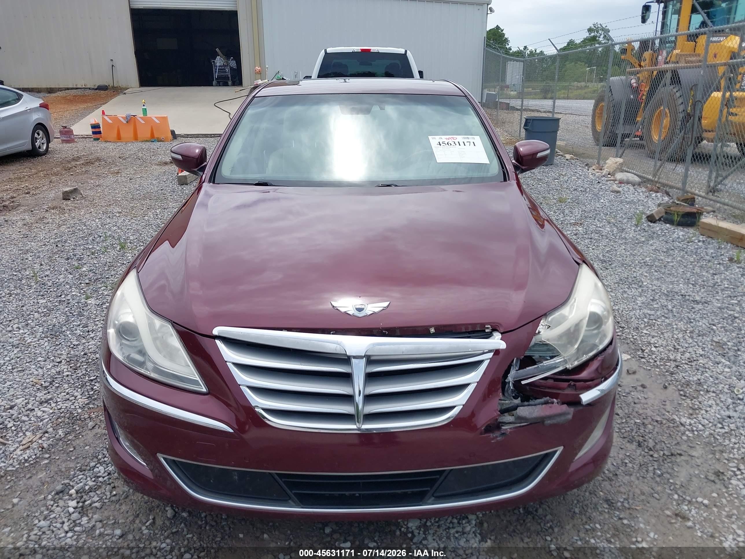 2012 Hyundai Genesis 4.6 Red vin: KMHGC4DF8CU155674