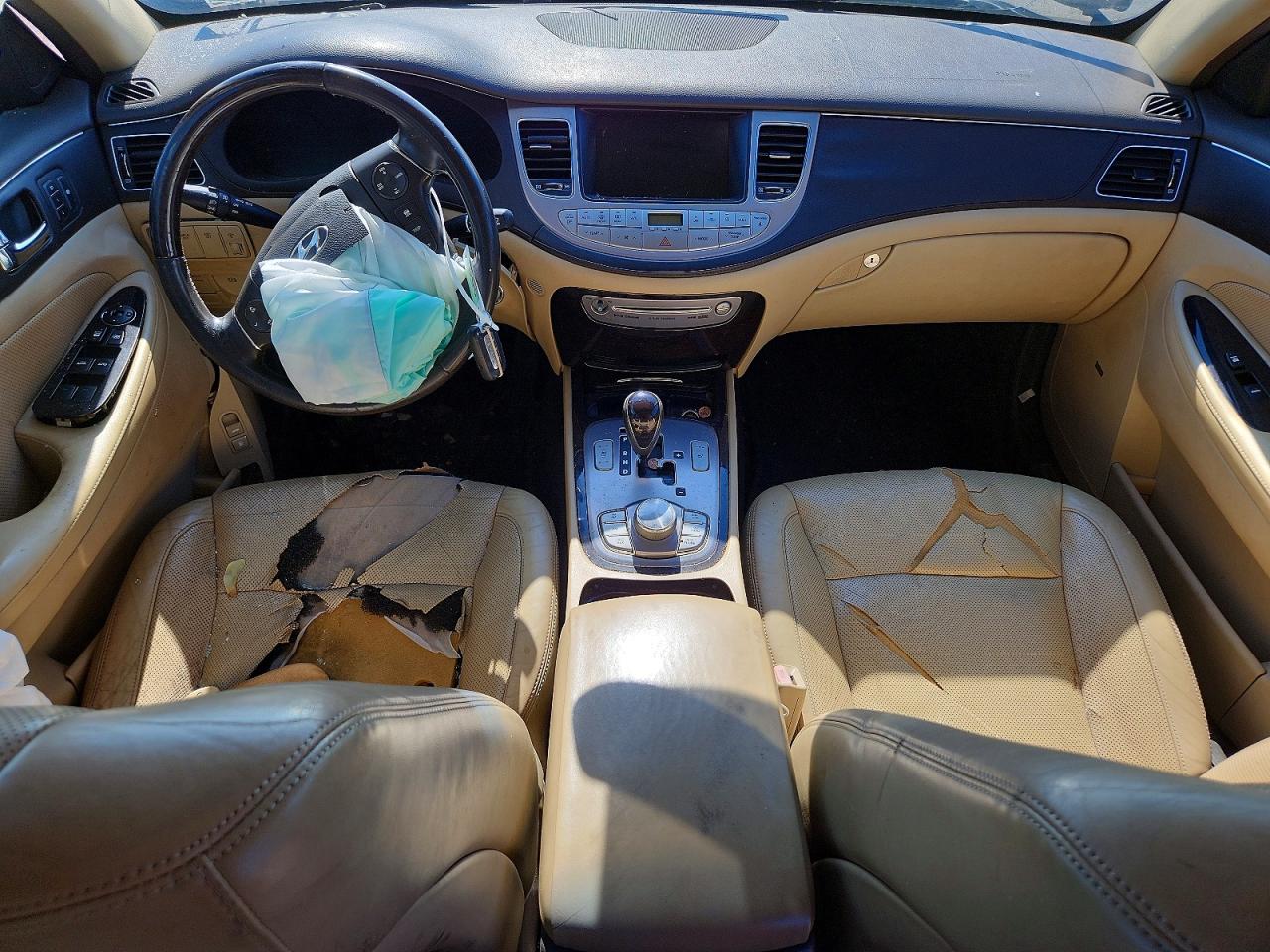 2010 Hyundai Genesis 4.6l Blue vin: KMHGC4DF9AU111048