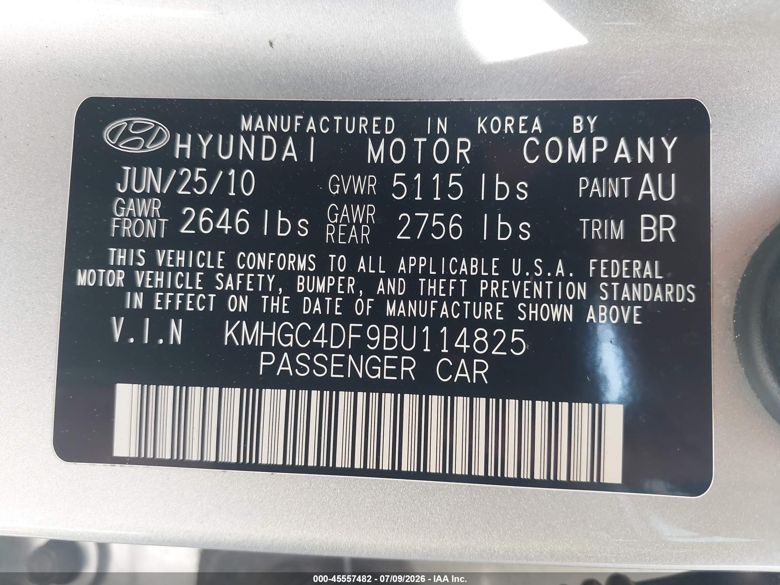 2011 Hyundai Genesis 4.6 Silver vin: KMHGC4DF9BU114825