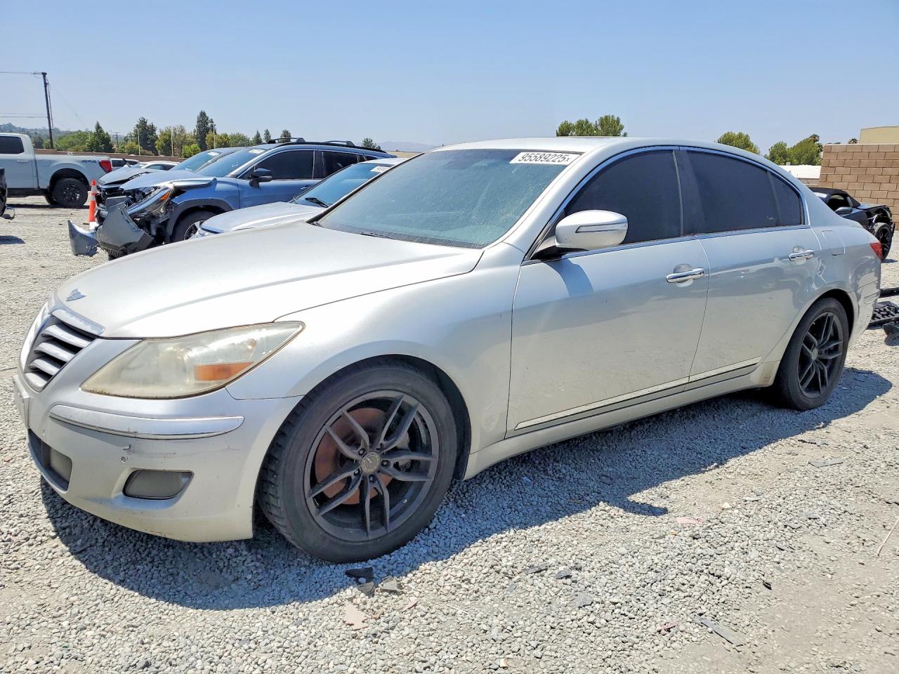 2011 Hyundai Genesis 4.6l Silver vin: KMHGC4DF9BU127400