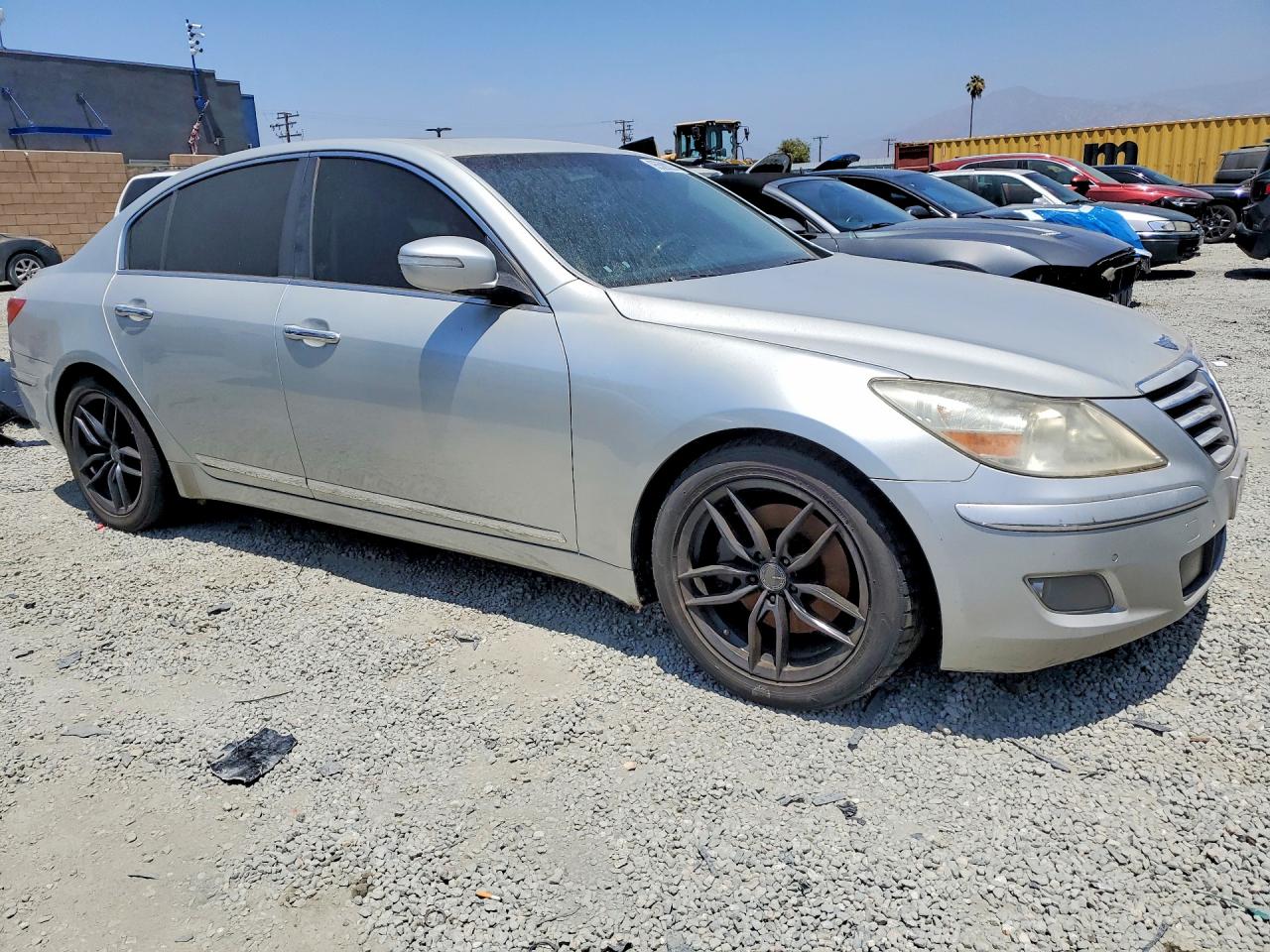 2011 Hyundai Genesis 4.6l Silver vin: KMHGC4DF9BU127400