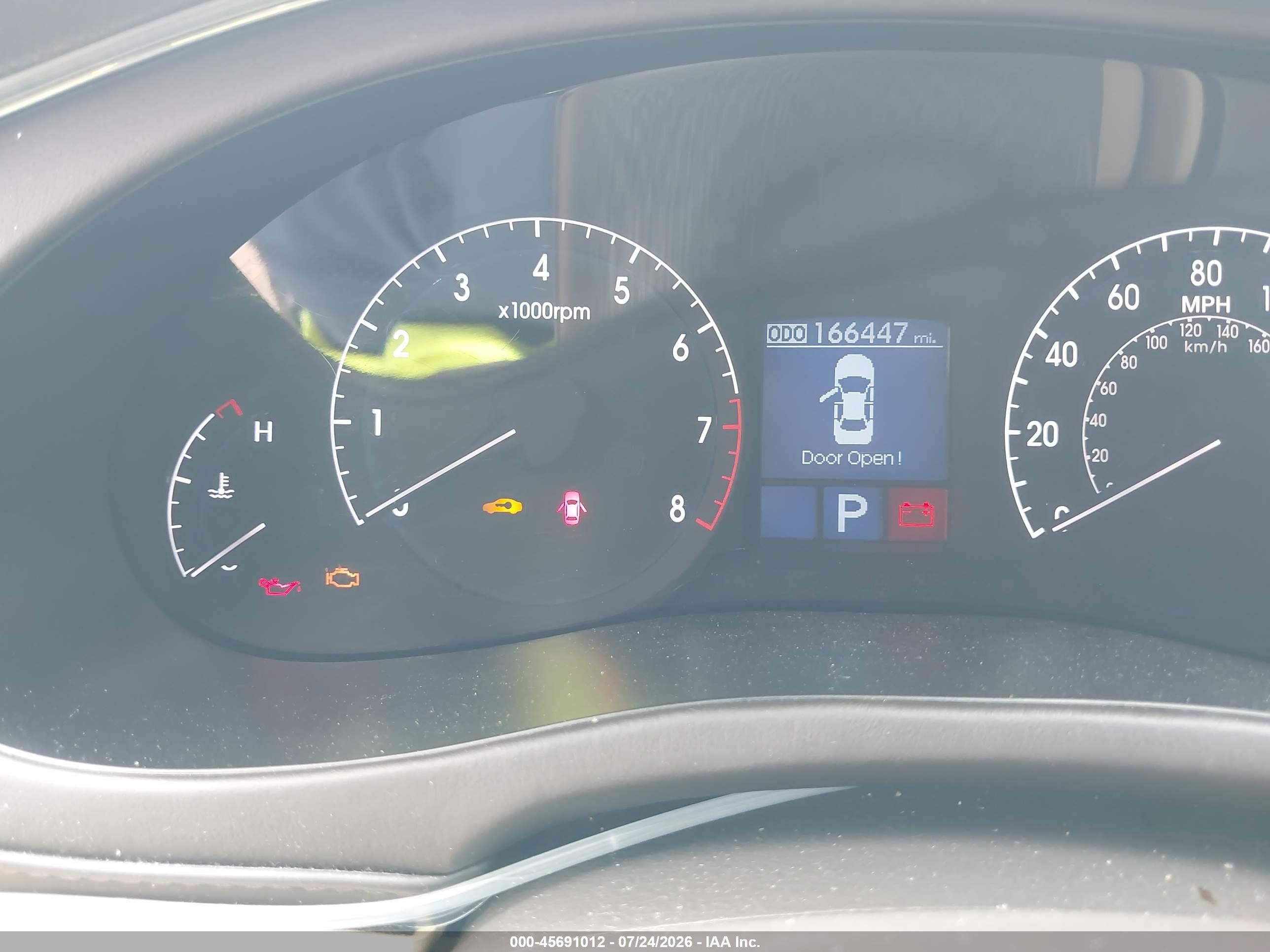 2011 Hyundai Genesis 4.6 Beige vin: KMHGC4DF9BU132080