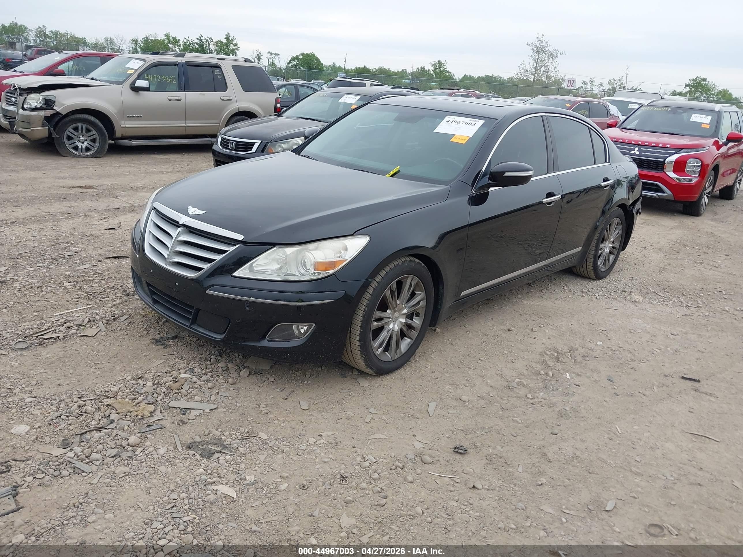 2010 Hyundai Genesis 4.6 Black vin: KMHGC4DFXAU072275