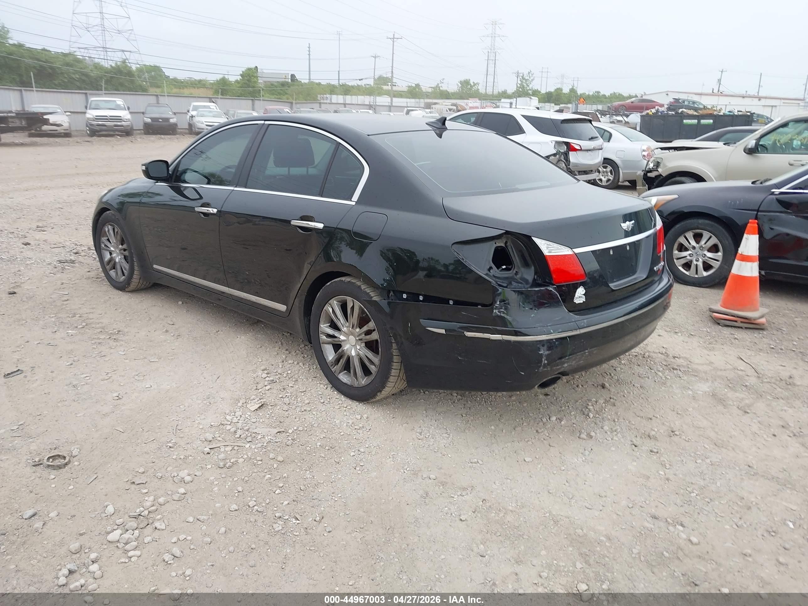 2010 Hyundai Genesis 4.6 Black vin: KMHGC4DFXAU072275