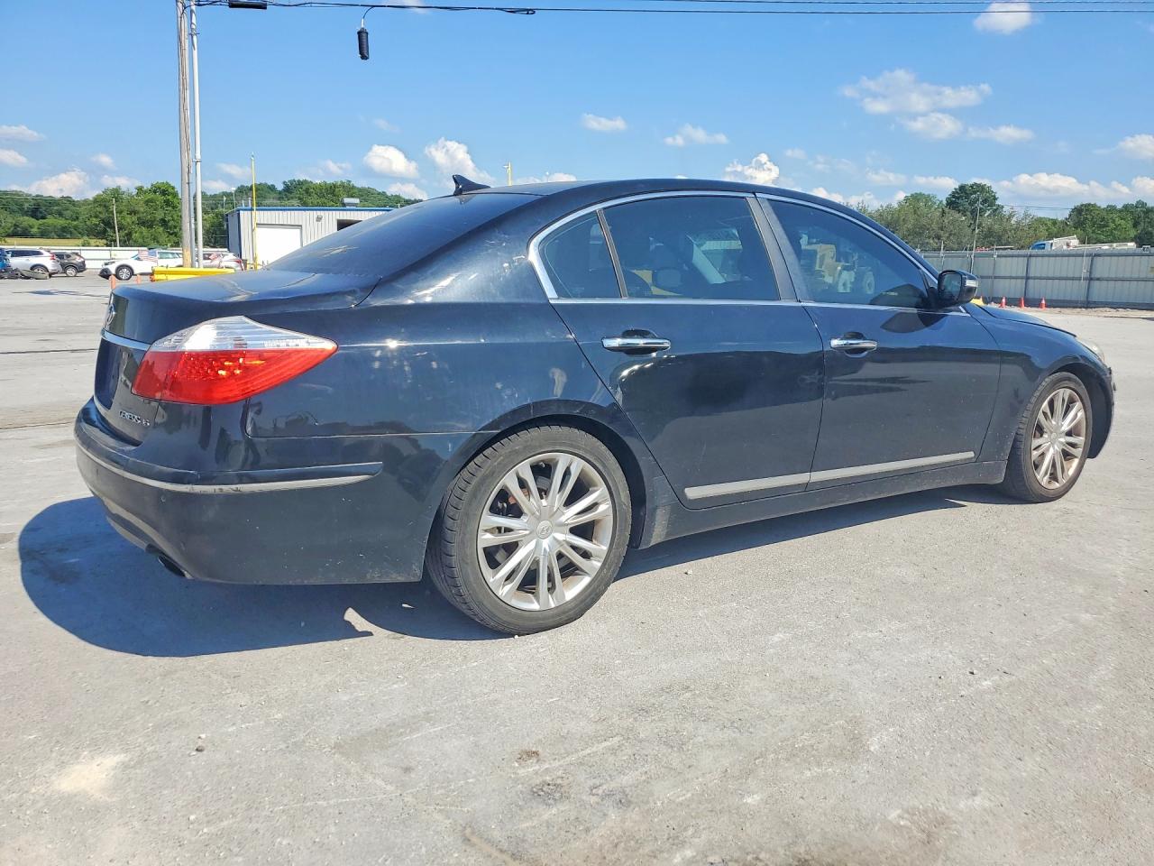 2011 Hyundai Genesis 4.6l Black vin: KMHGC4DFXBU129737
