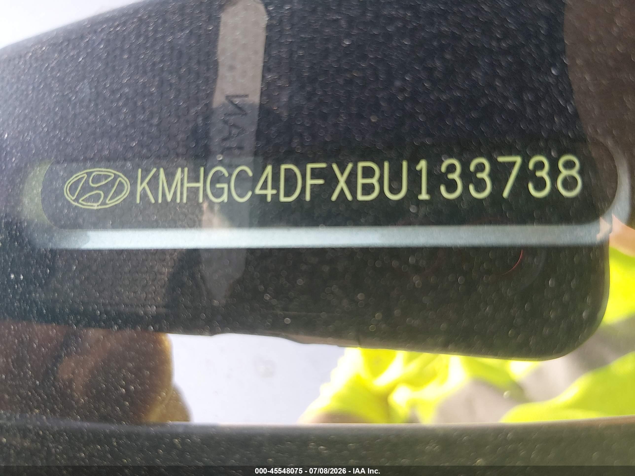 2011 Hyundai Genesis 4.6 Silver vin: KMHGC4DFXBU133738