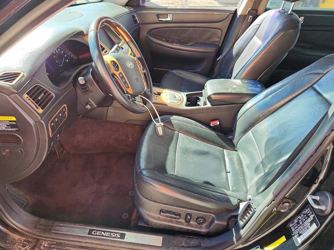 2011 Hyundai Genesis 4.6l Black vin: KMHGC4DFXBU136882