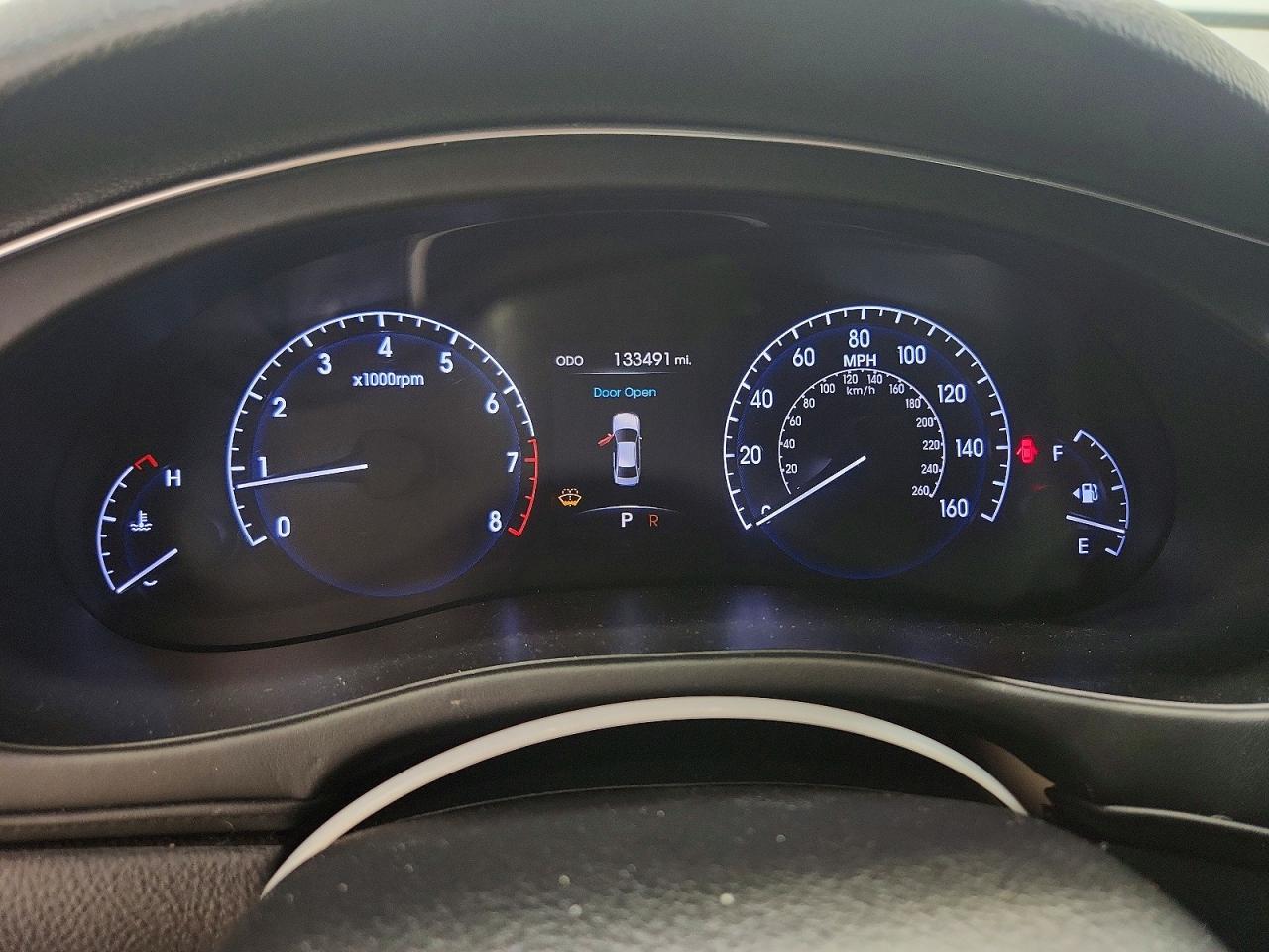 2013 Hyundai Genesis 5.0l White vin: KMHGC4DH1DU226099