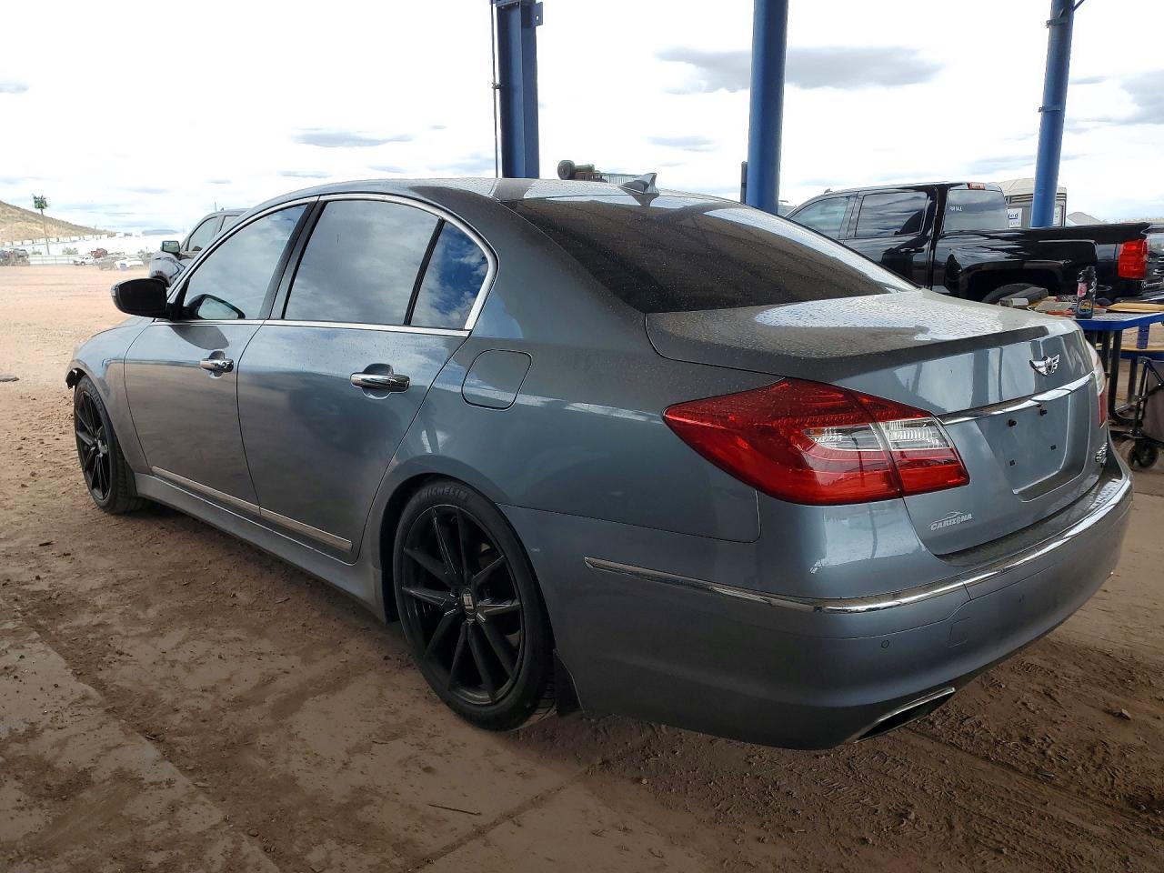 2014 Hyundai Genesis 5.0l Silver vin: KMHGC4DH1EU262389