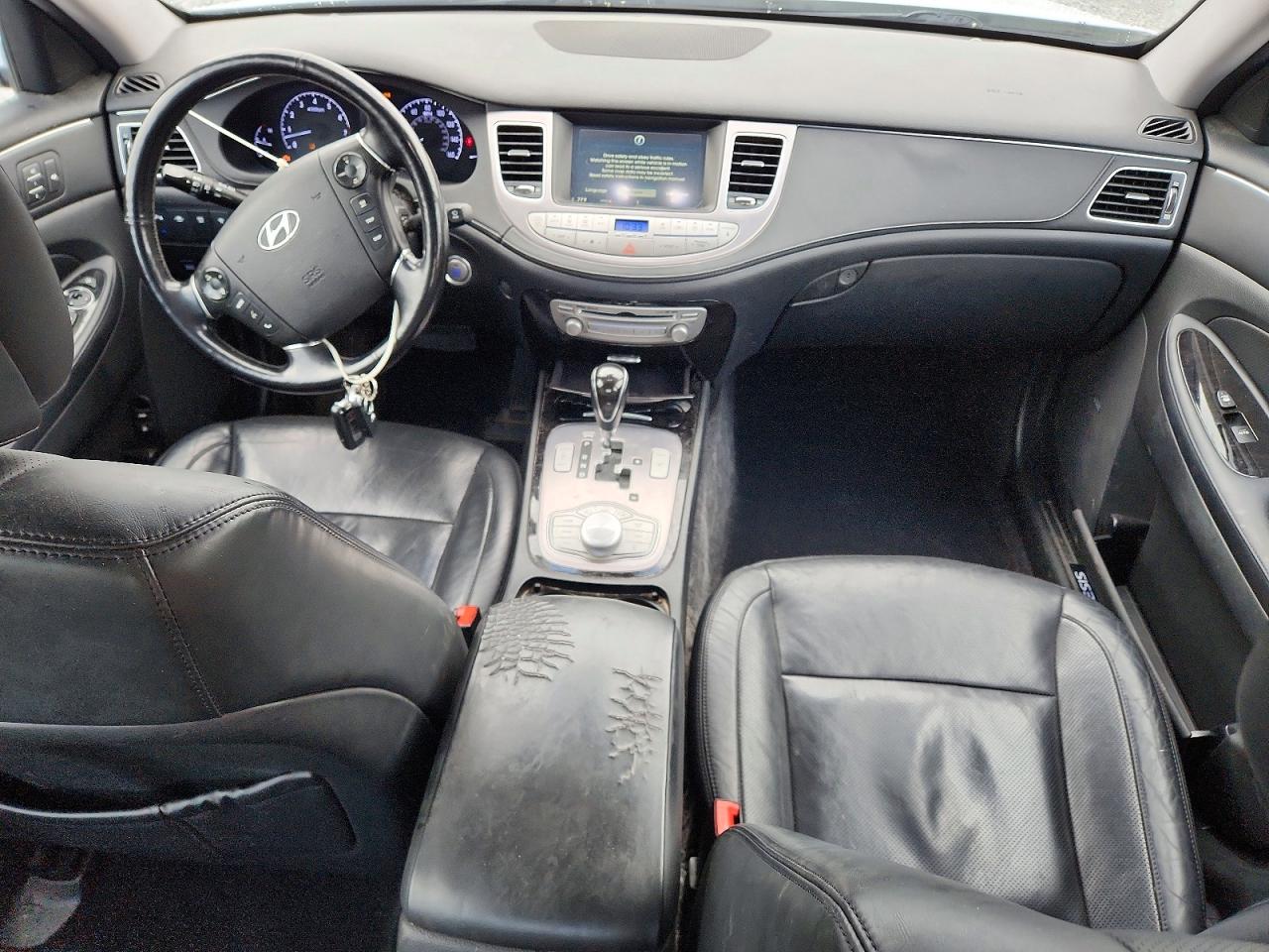 2014 Hyundai Genesis 5.0l White vin: KMHGC4DH2EU261042