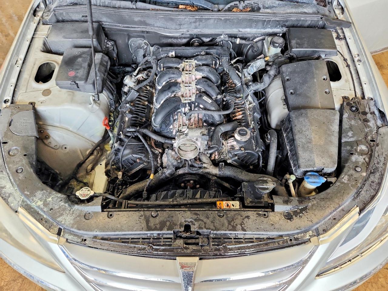 2013 Hyundai Genesis 5.0l Silver vin: KMHGC4DH6DU225322