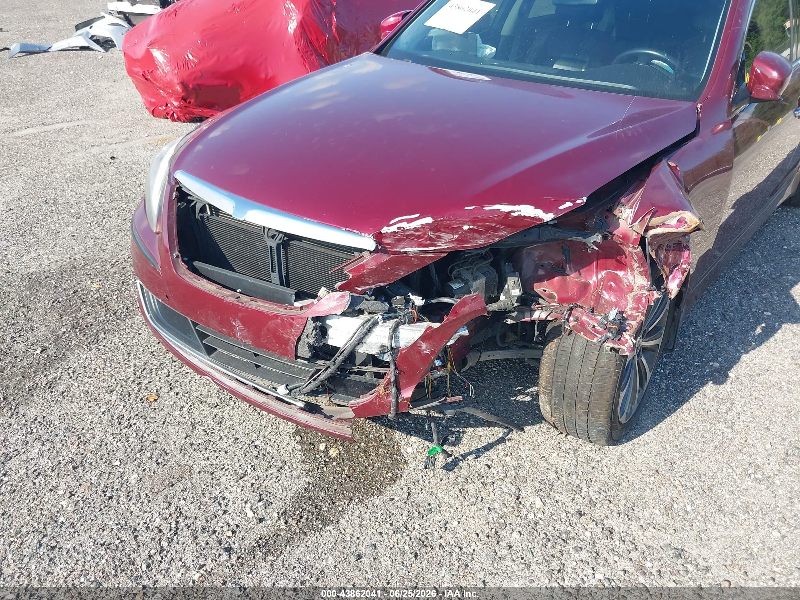 2013 Hyundai Genesis 5.0 R-spec Red vin: KMHGC4DH7DU230318